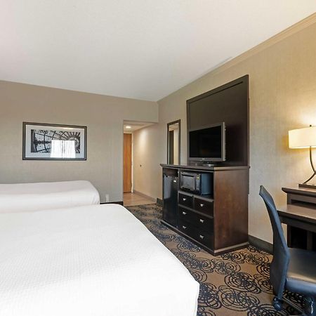 Best Western Plus Midwest Inn Omaha Esterno foto