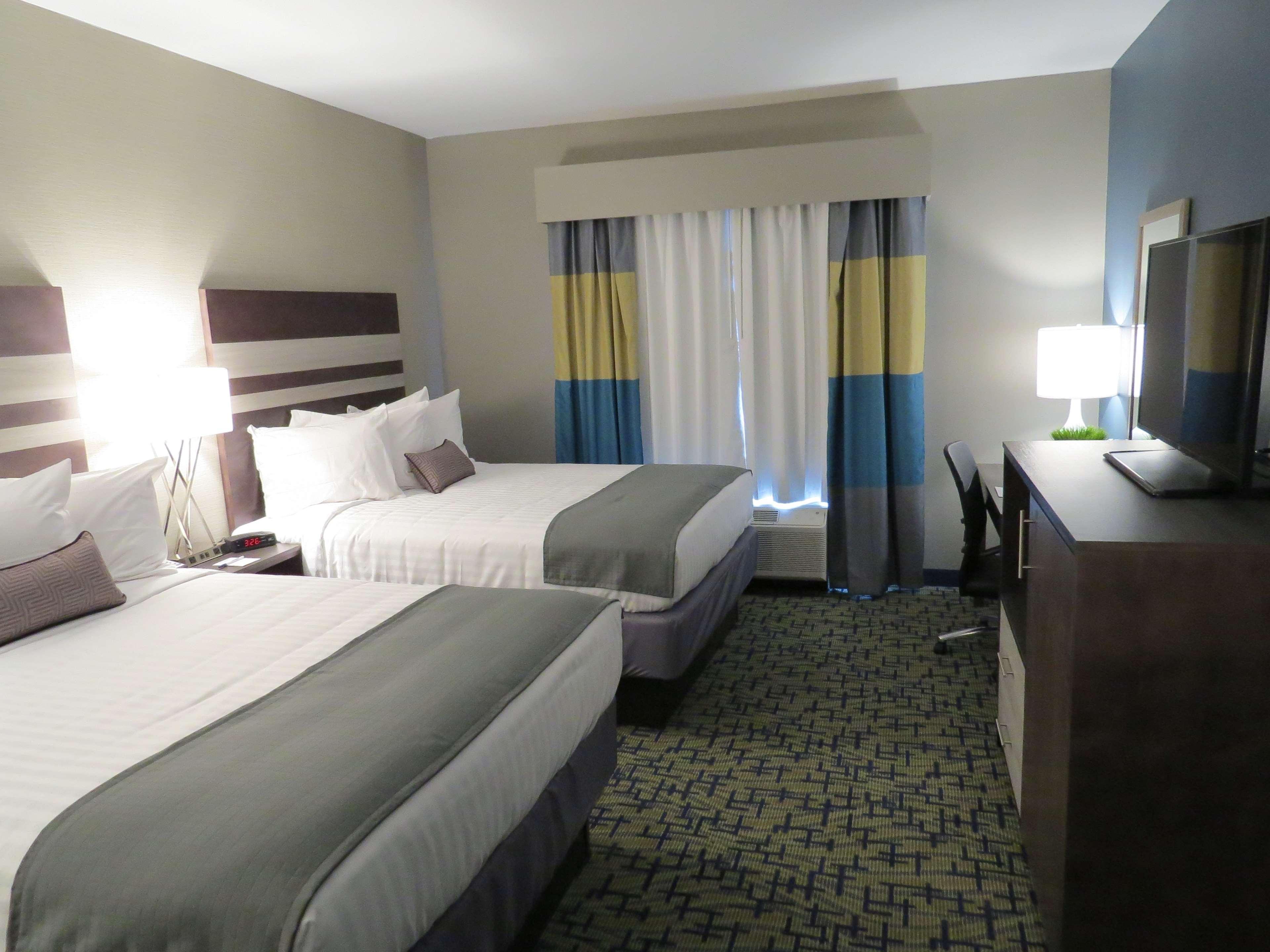 Best Western Plus Midwest Inn Omaha Esterno foto