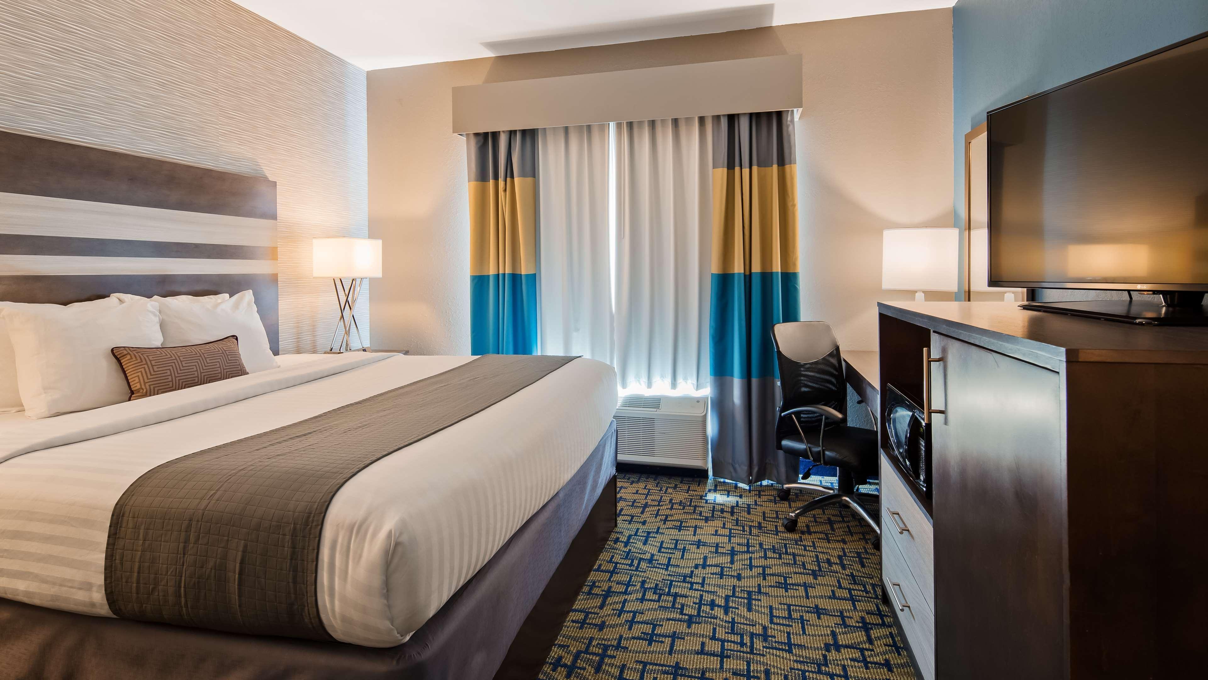 Best Western Plus Midwest Inn Omaha Esterno foto