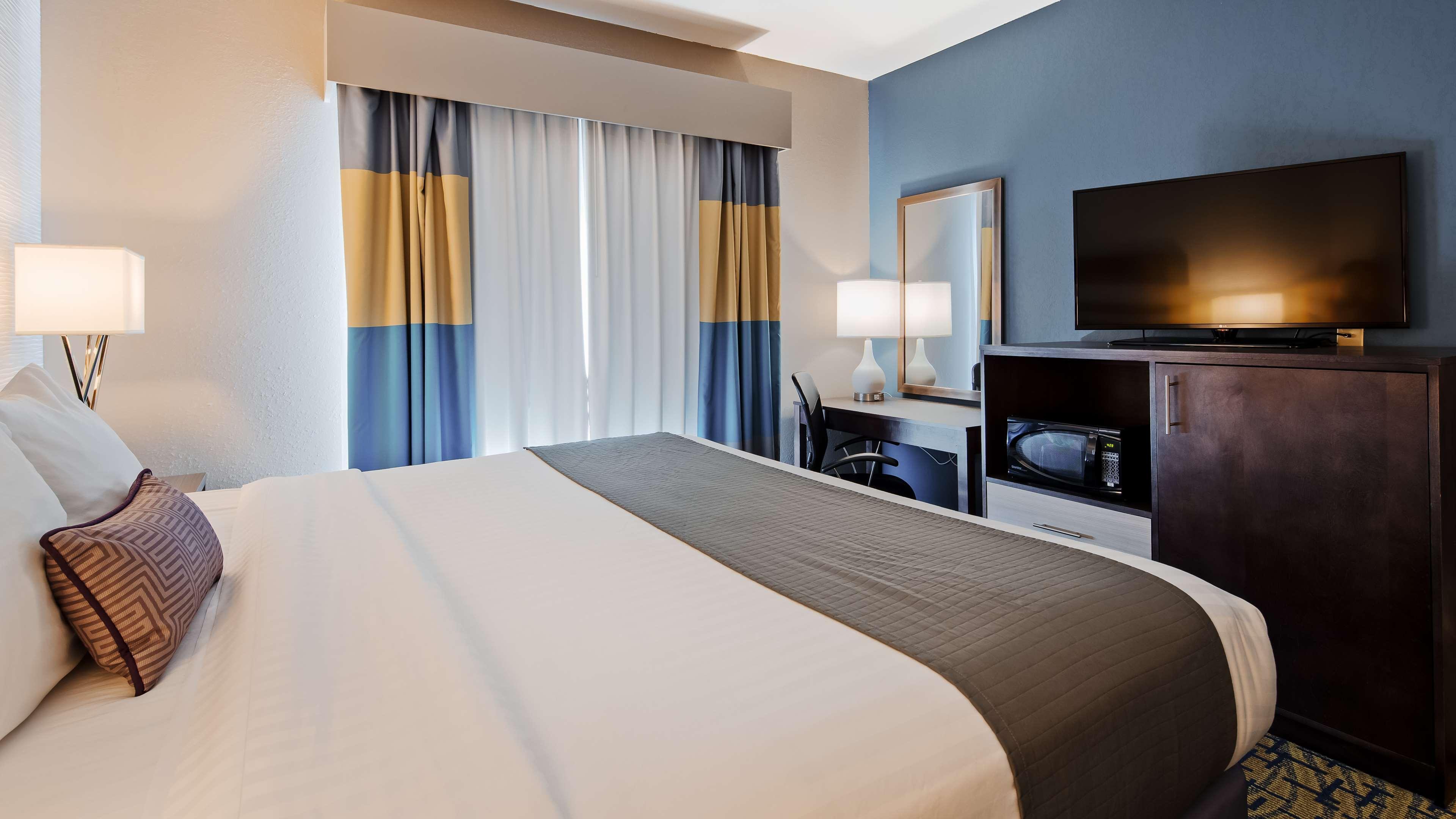 Best Western Plus Midwest Inn Omaha Esterno foto