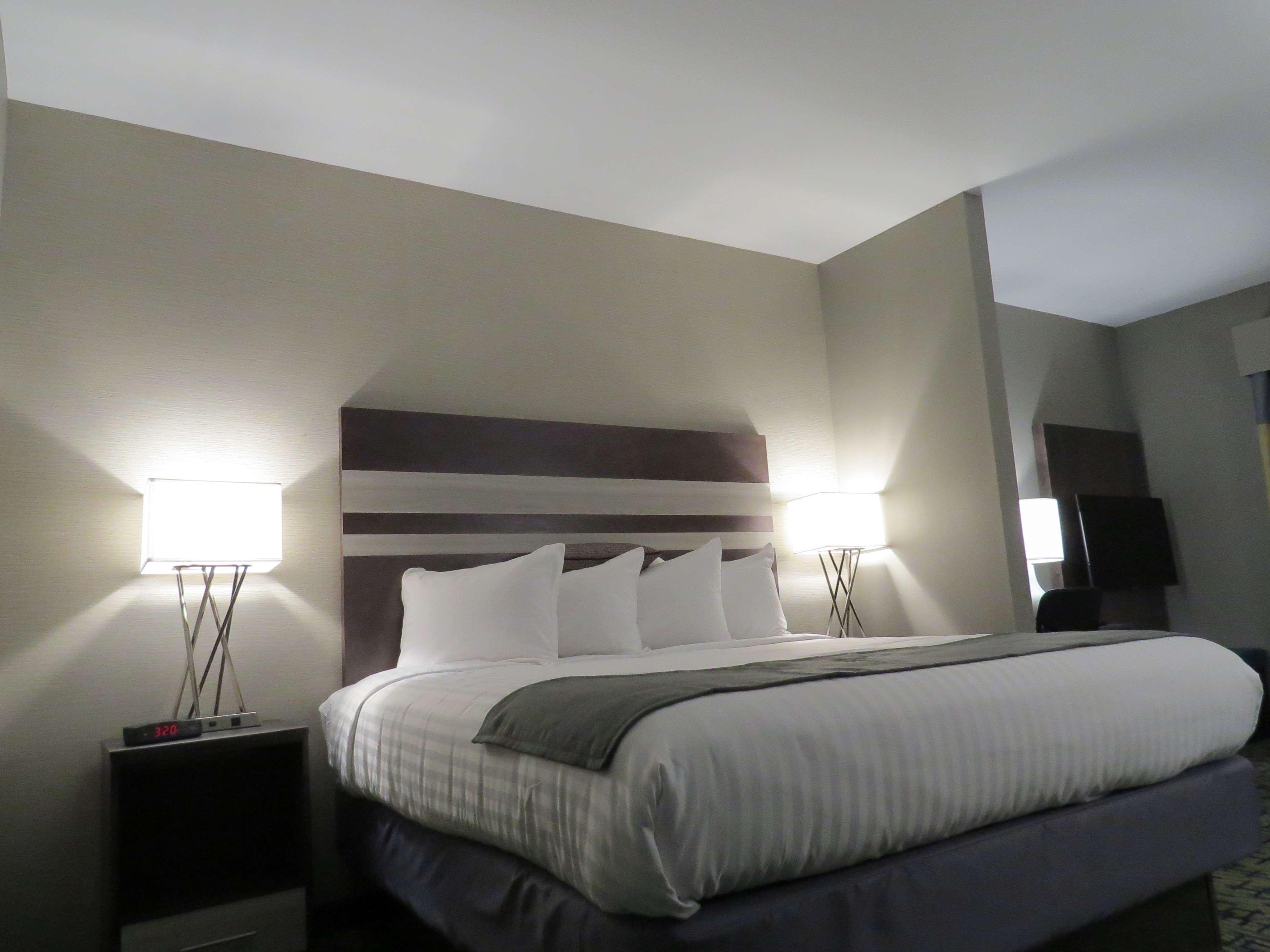 Best Western Plus Midwest Inn Omaha Esterno foto