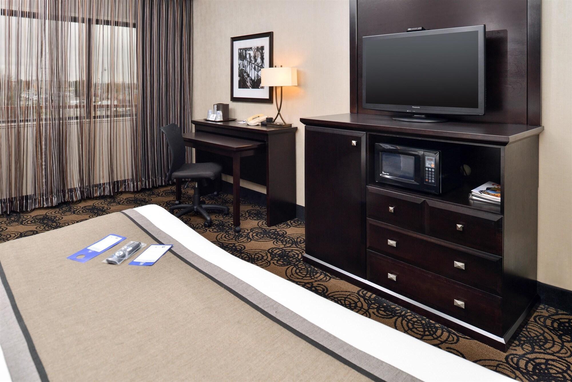 Best Western Plus Midwest Inn Omaha Esterno foto