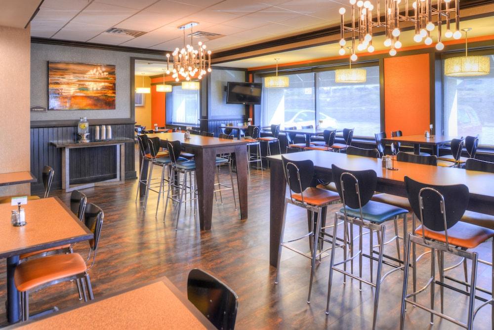 Best Western Plus Midwest Inn Omaha Esterno foto