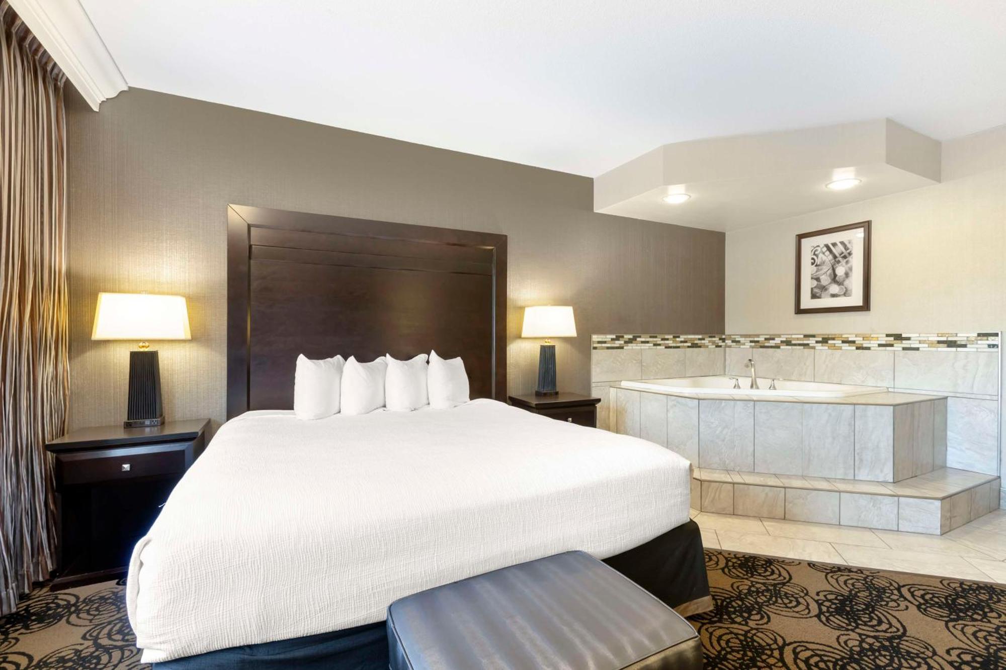 Best Western Plus Midwest Inn Omaha Esterno foto