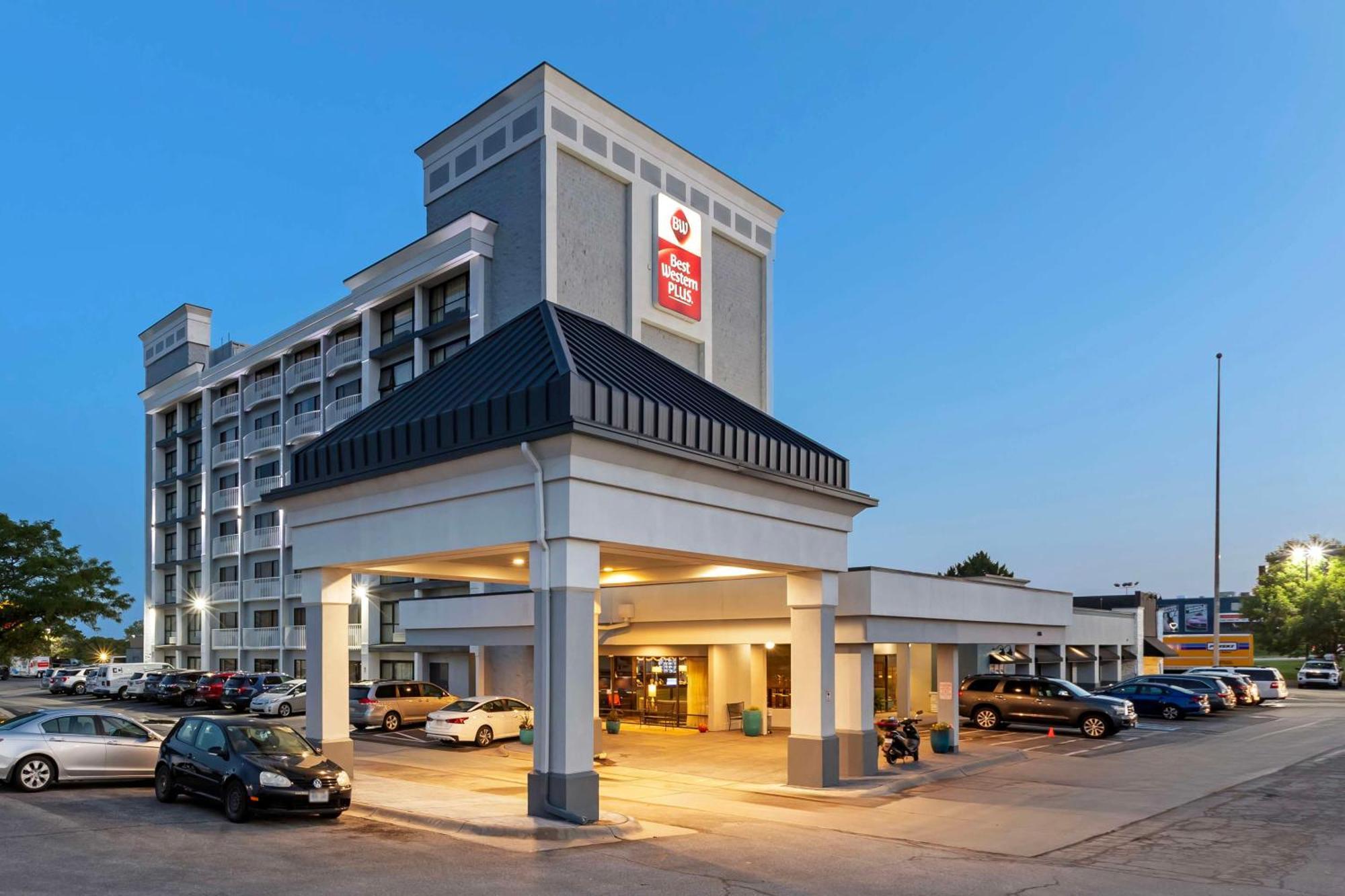 Best Western Plus Midwest Inn Omaha Esterno foto