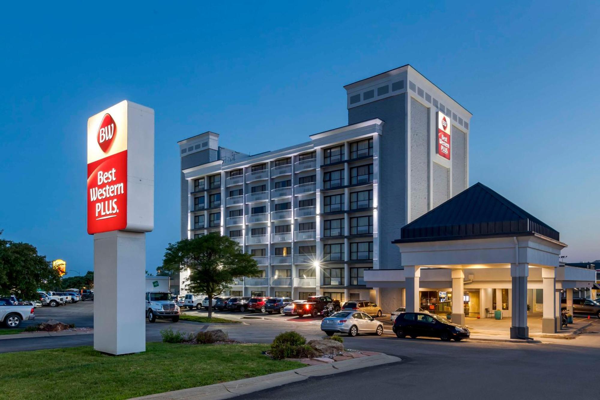 Best Western Plus Midwest Inn Omaha Esterno foto